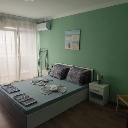 Lazur 5 Apartment *